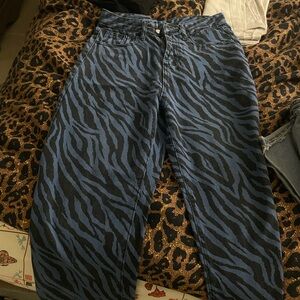Black & blue pants